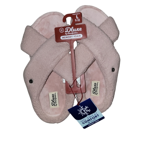 Deluxe by Dearfoams Women's Pink Memory Foam Slippers - Picture 1 of 2